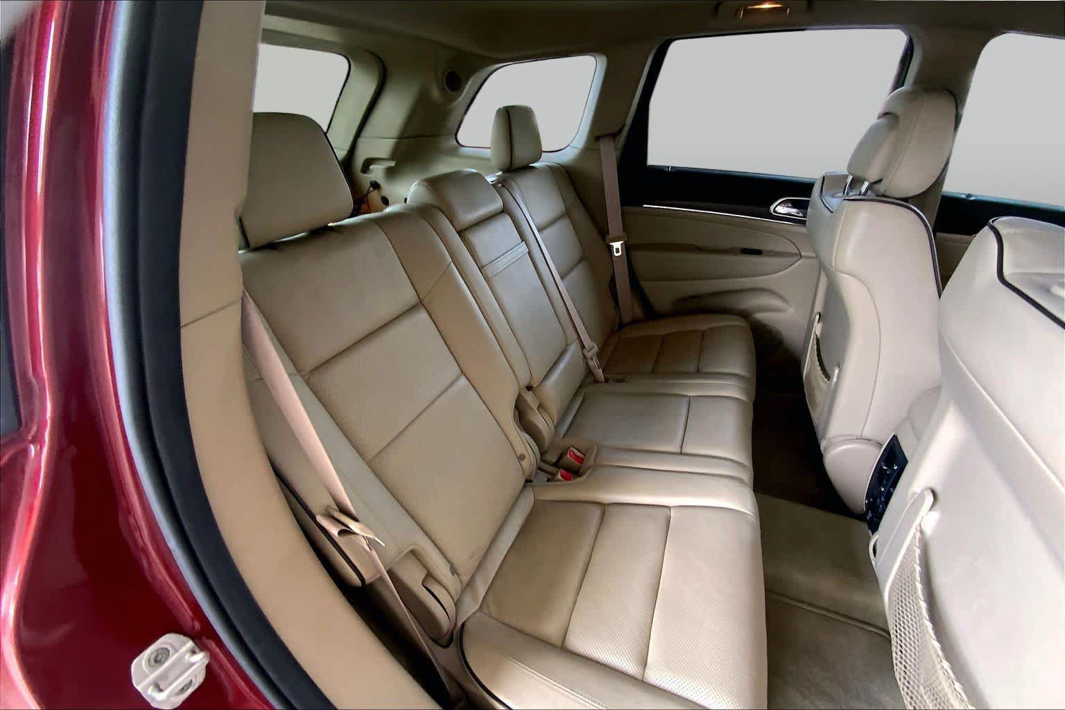 Used 2014 Jeep Grand Cherokee Overland RWD image 19