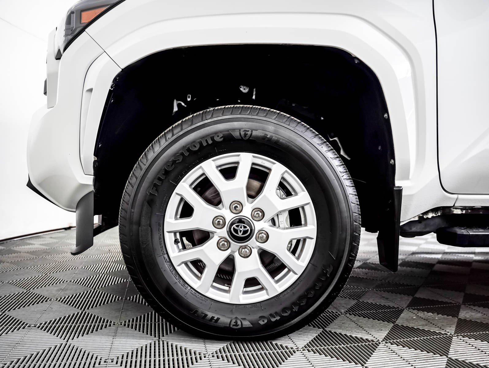 Used 2024 Toyota Tacoma SR RWD image 6