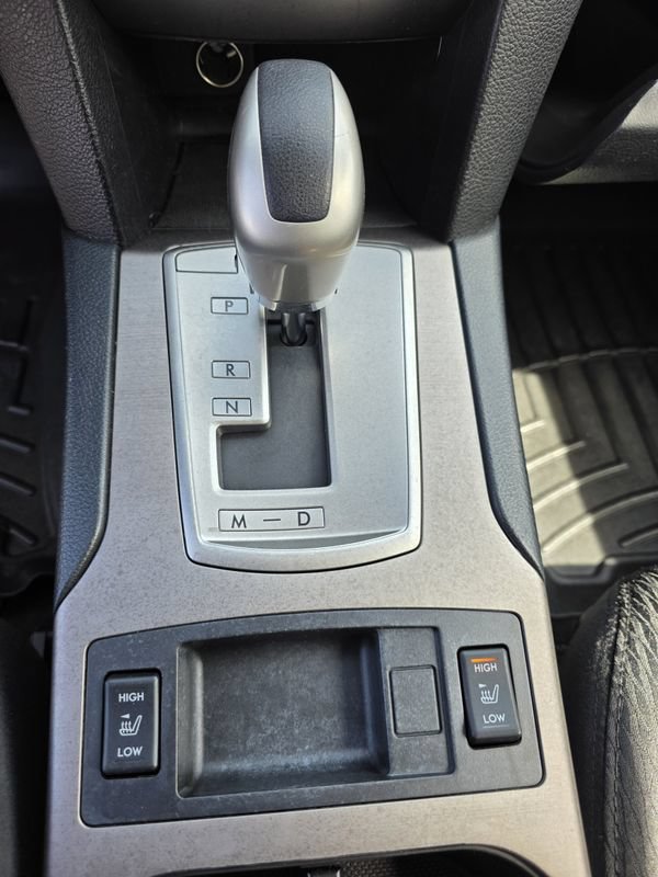 Used 2012 Subaru Outback 3.6R Premium AWD/4WD image 24