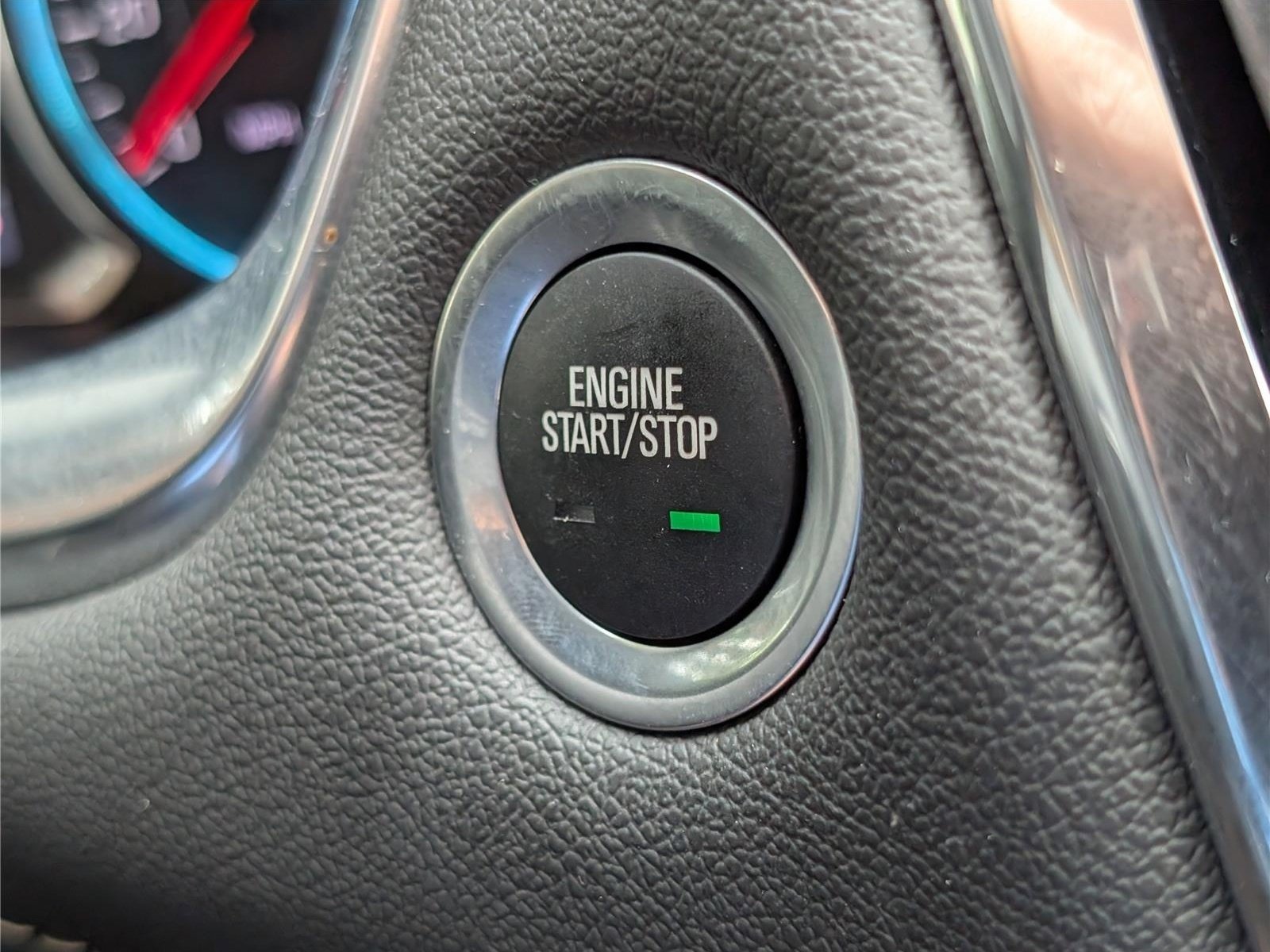 Used 2023 Chevrolet Traverse LT AWD/4WD image 27