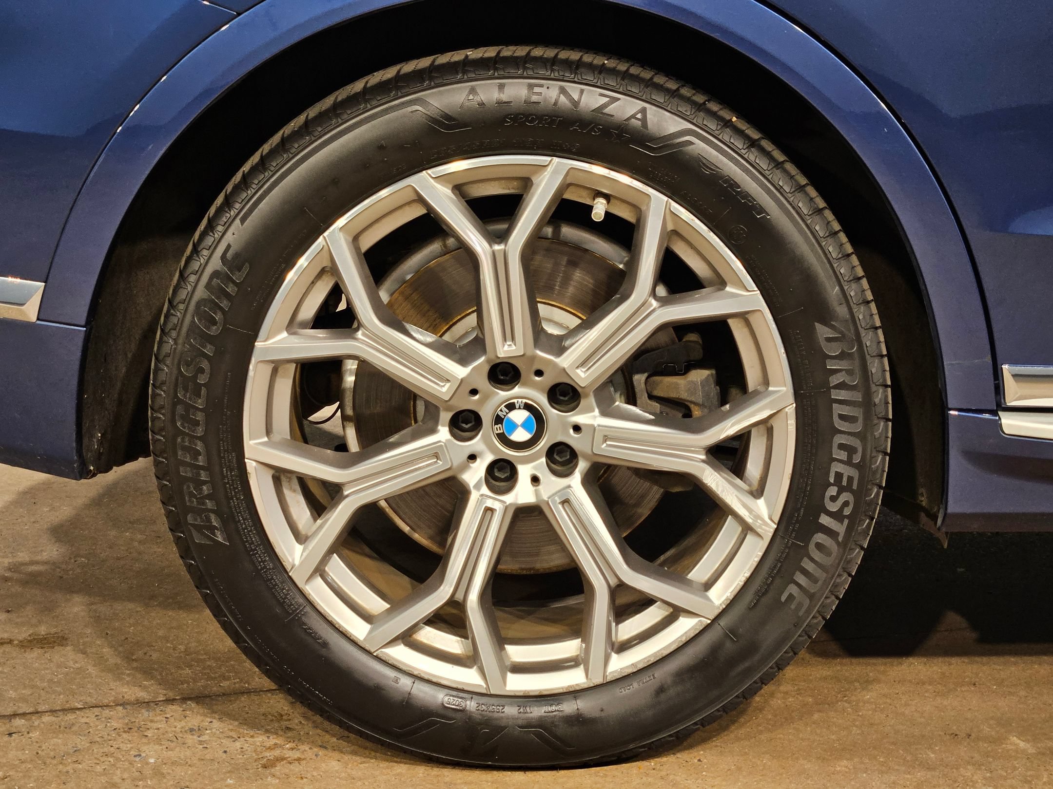 Used 2019 BMW X7 xDrive40i w/ Premium Package AWD/4WD image 17