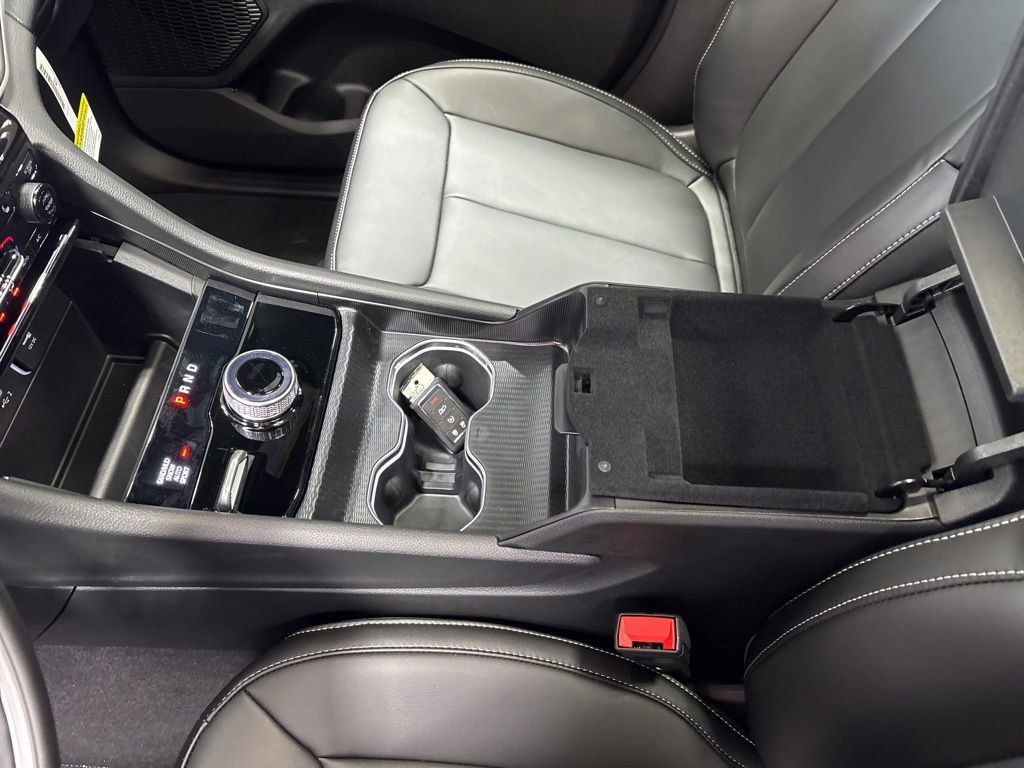 New 2025 Jeep Grand Cherokee Limited w/ Black Appearance Package image 29