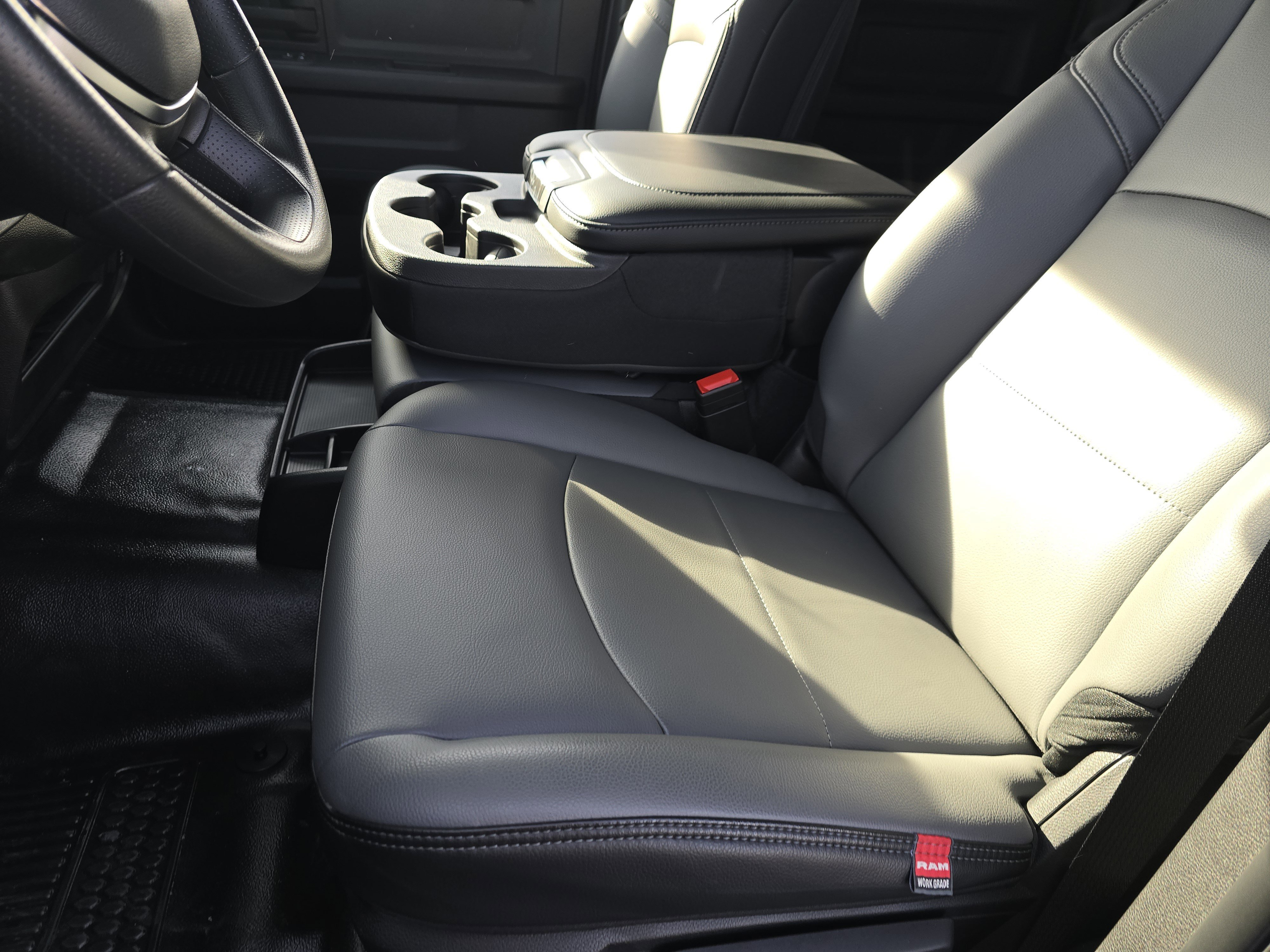 New 2026 RAM 3500 Tradesman image 27