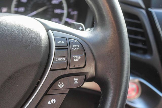 Used 2020 Acura ILX w/ Premium Package image 32