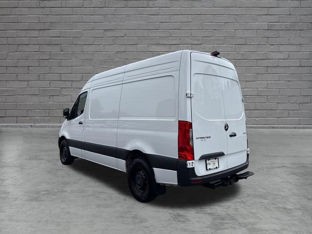 Used 2025 Mercedes-Benz Sprinter 2500 image 5