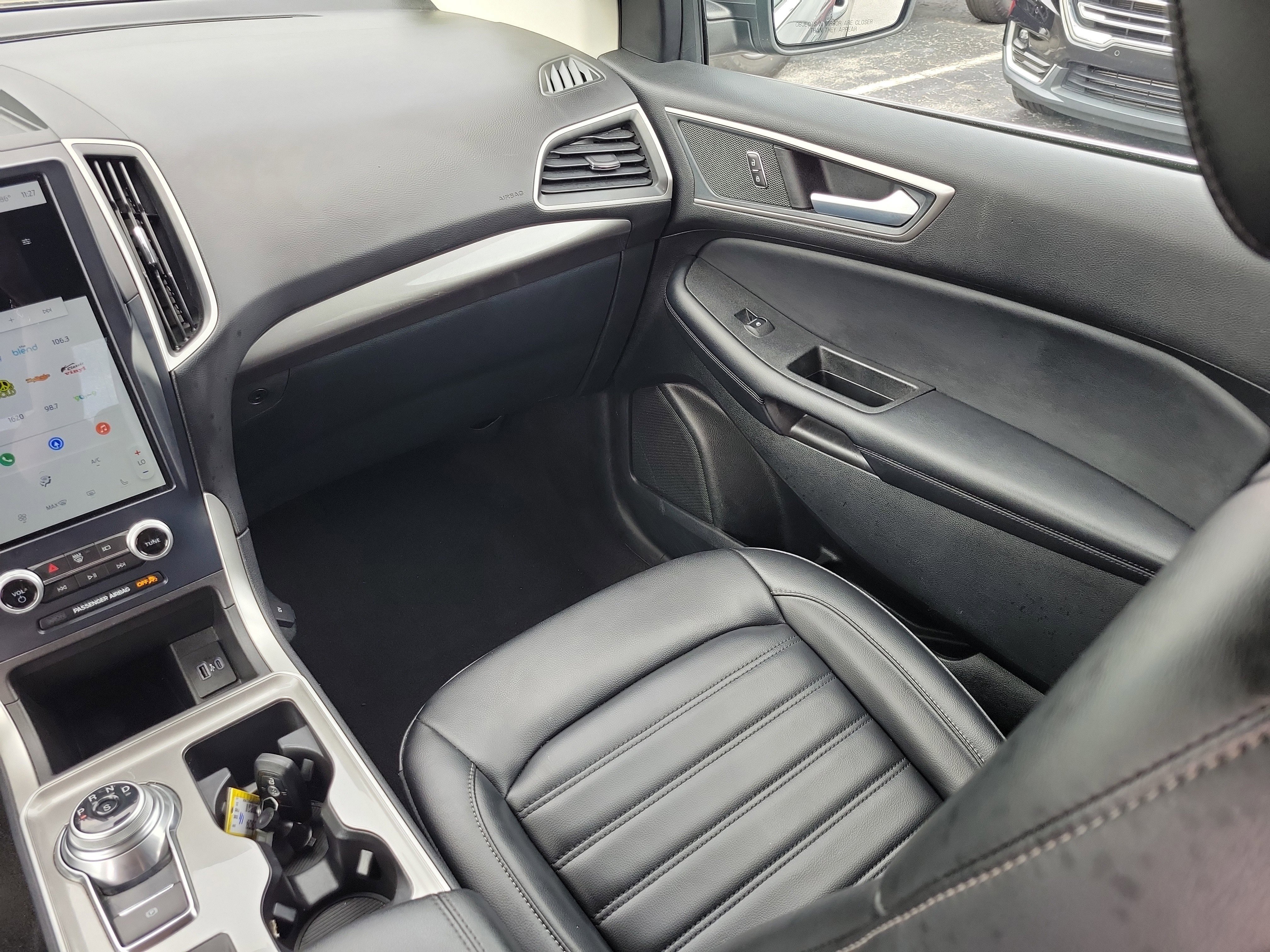 Used 2023 Ford Edge SEL image 15