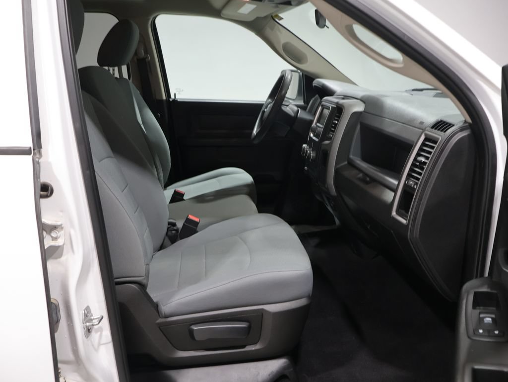 Used 2019 RAM 1500 Express AWD/4WD image 23