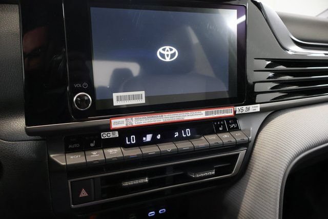 New 2026 Toyota Camry SE AWD/4WD image 21