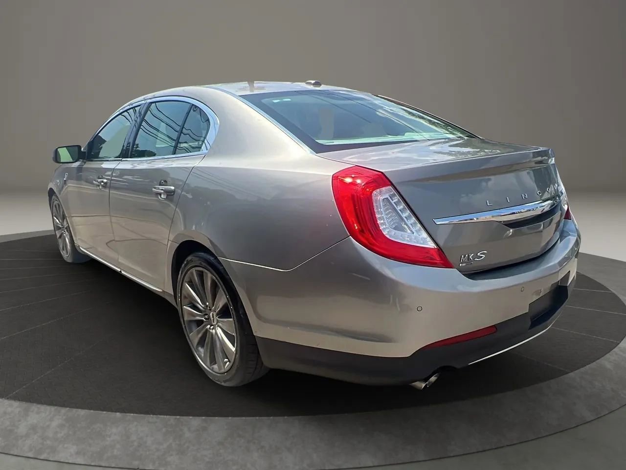 Used 2015 Lincoln MKS AWD w/ Equipment Group 201A image 7