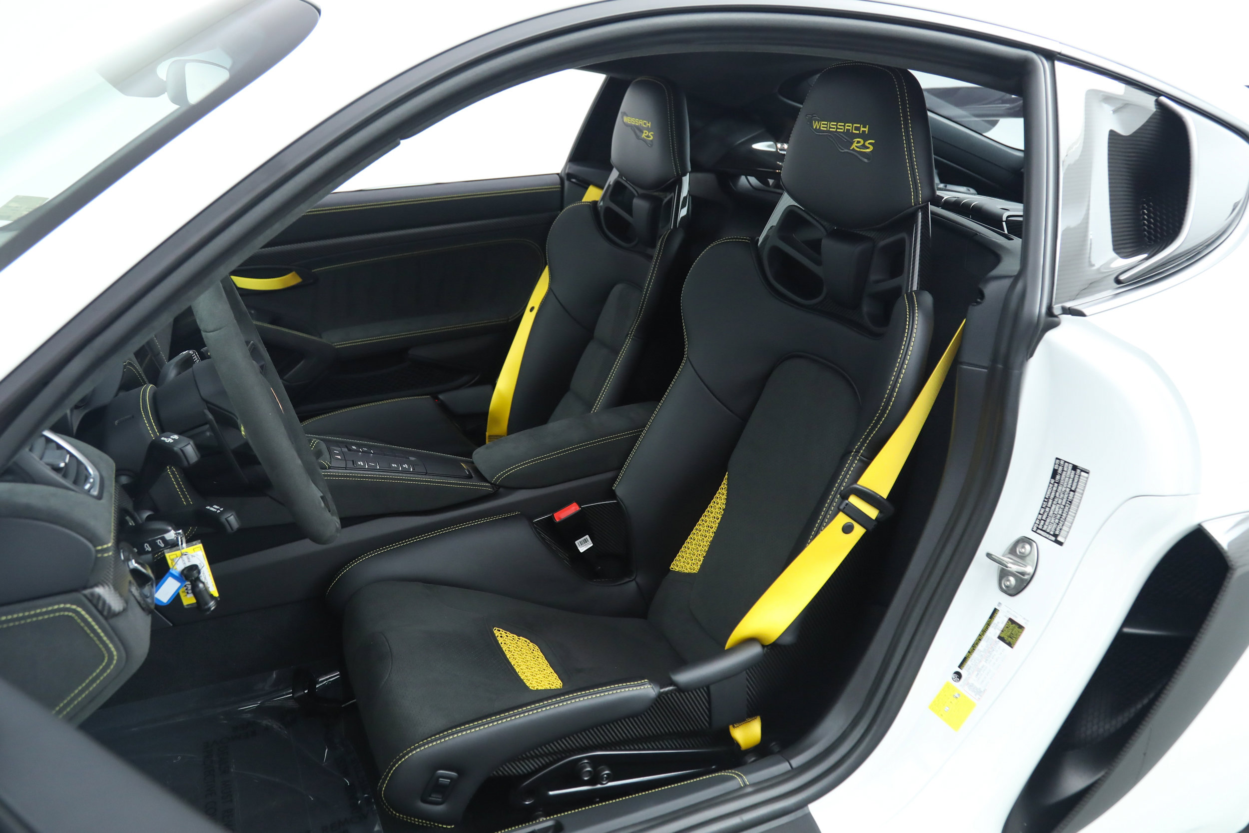 Used 2025 Porsche 718 Cayman GT4 RS RWD image 25