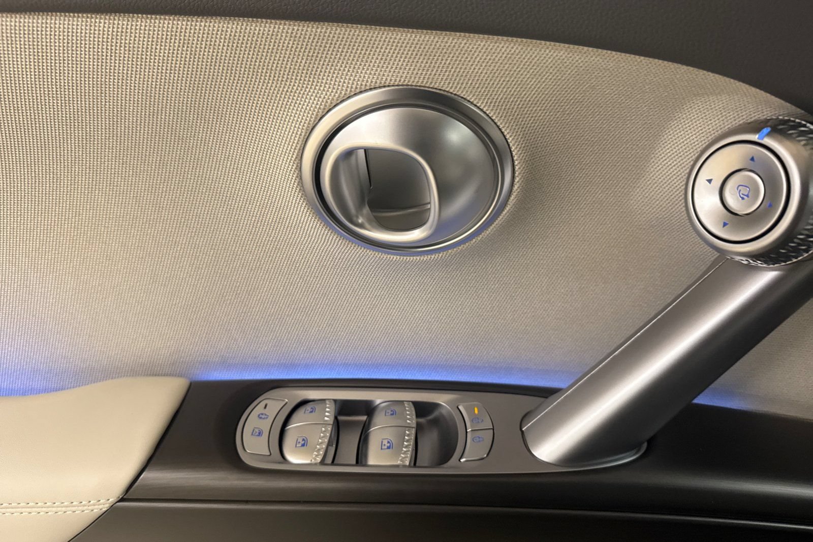 New 2026 Genesis GV60 RWD image 11