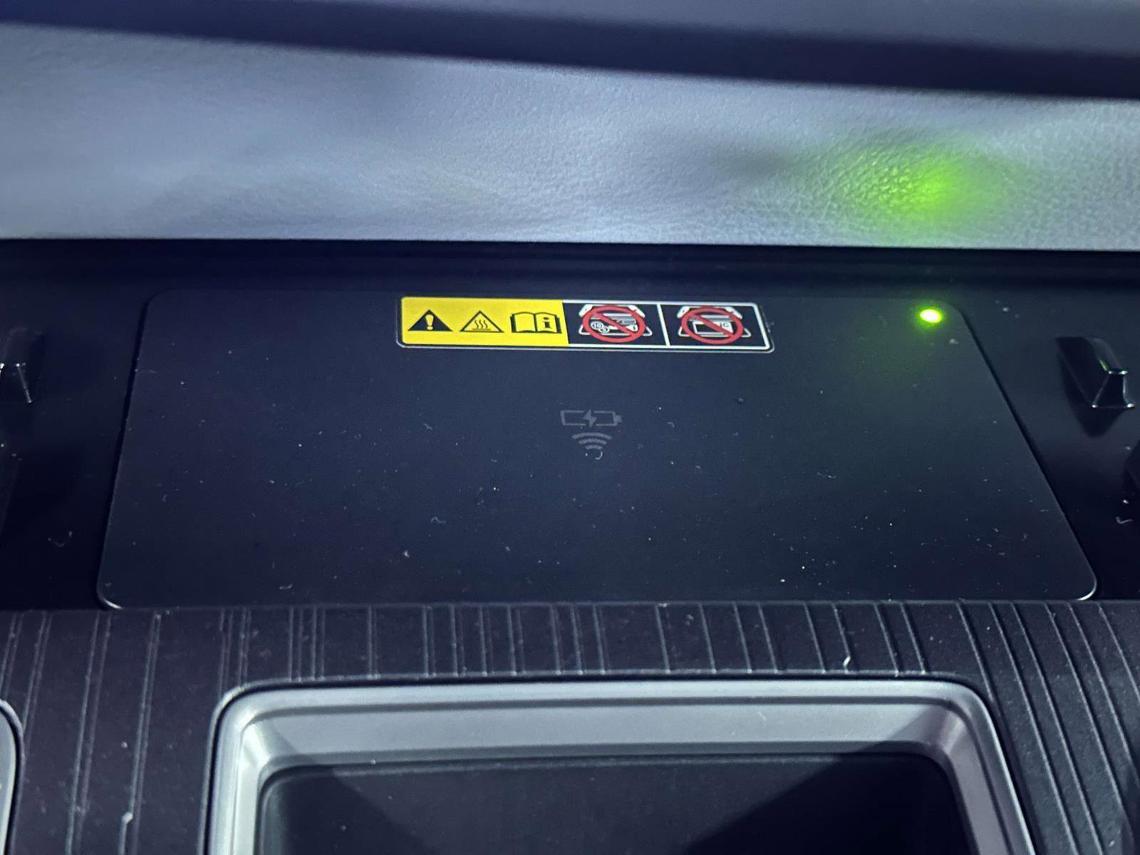 Used 2025 Toyota Sienna LE image 23