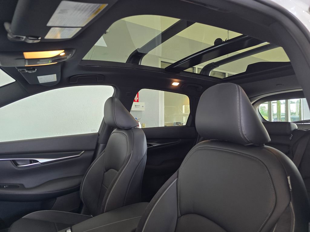 New 2025 INFINITI QX50 Sport image 25