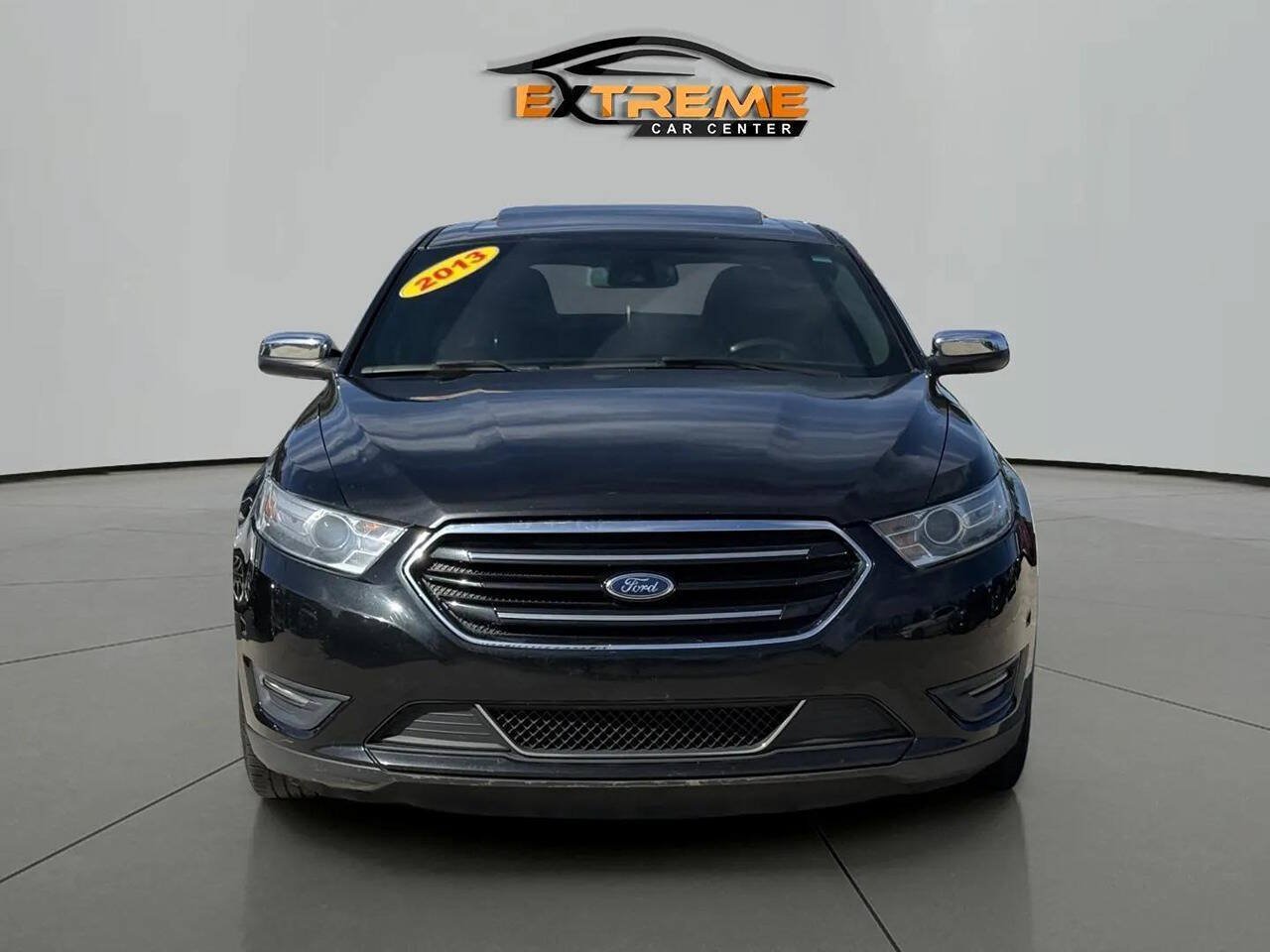 Used 2013 Ford Taurus Limited FWD image 9