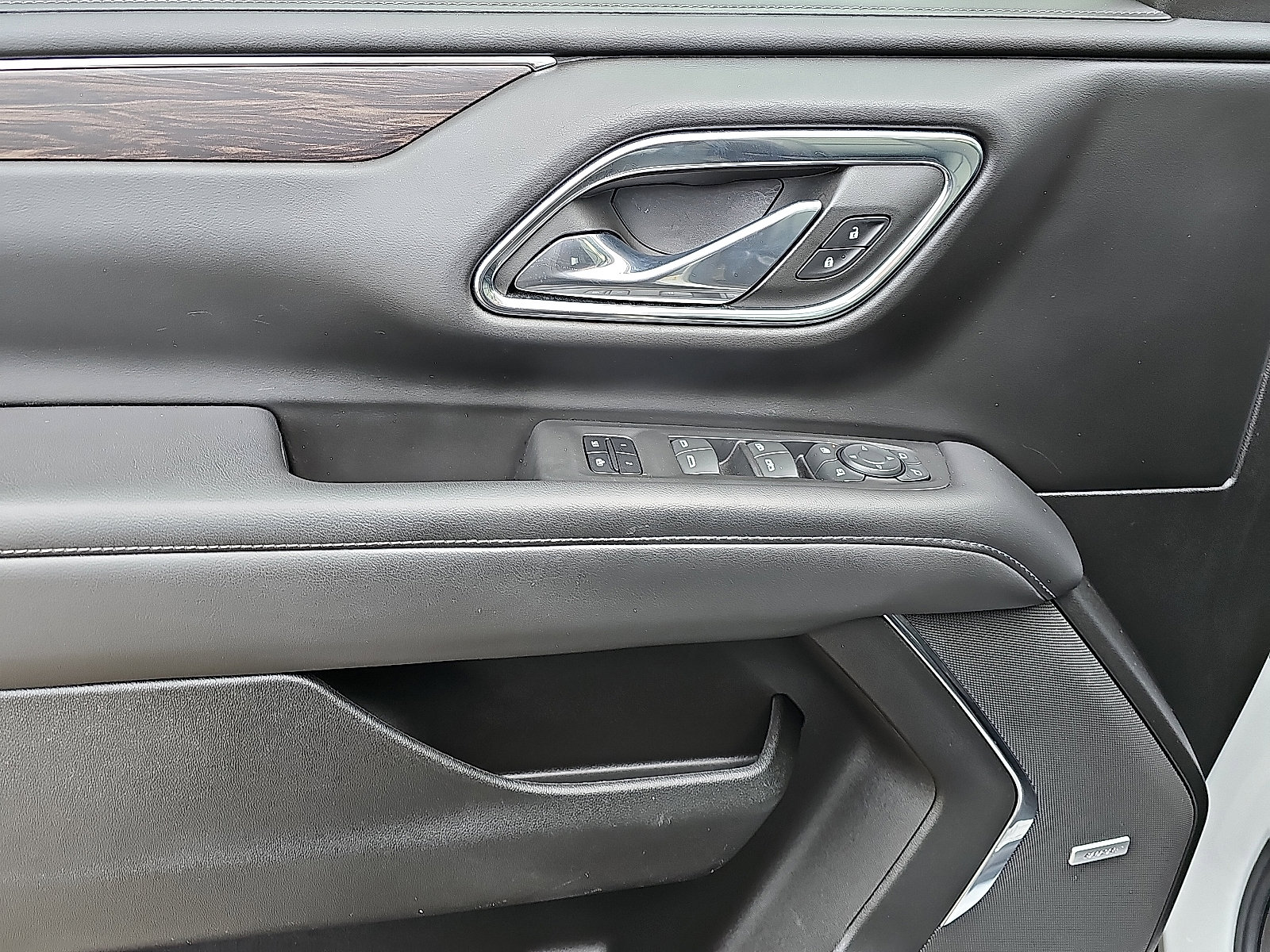 Used 2023 Chevrolet Tahoe Z71 w/ Luxury Package image 15