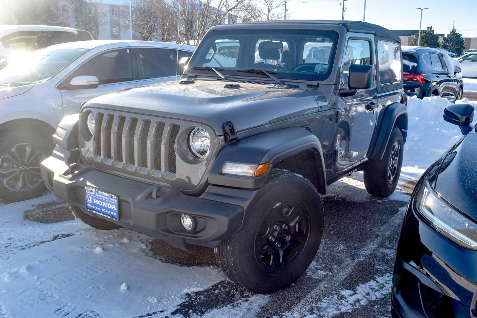 Used 2023 Jeep Wrangler Sport image 12