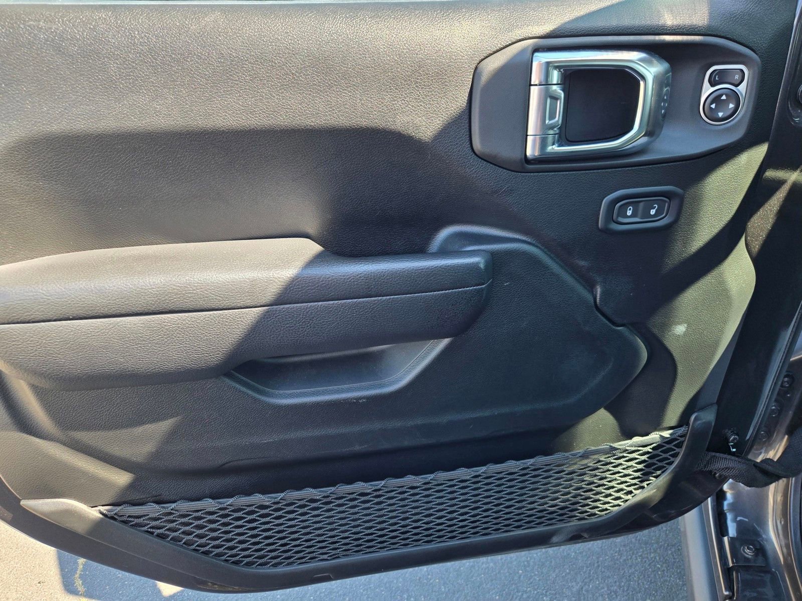 Used 2025 Jeep Wrangler Unlimited Sport S 4xe image 14