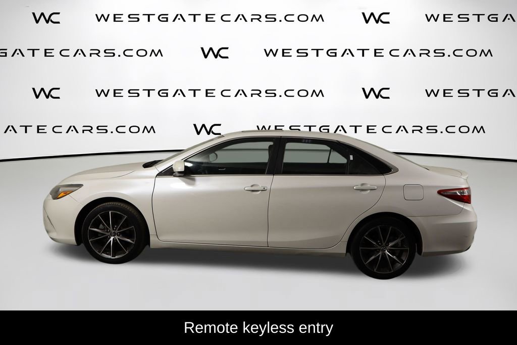 Used 2017 Toyota Camry XSE w/ Moonroof Package image 5