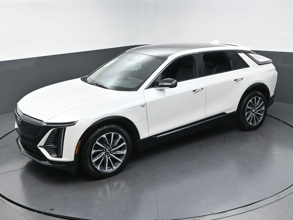 Used 2024 Cadillac Lyriq Sport AWD/4WD image 40