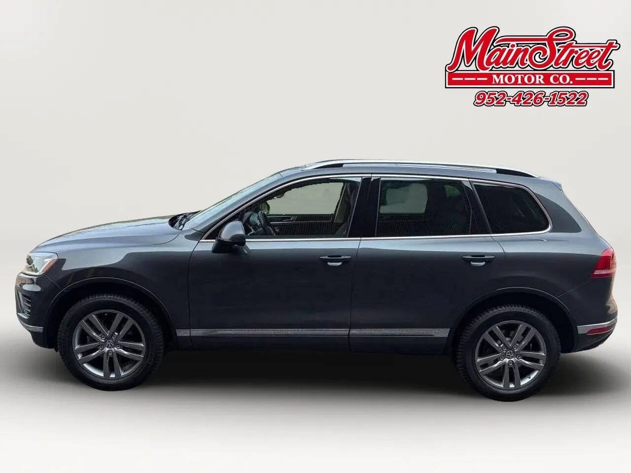 Used 2016 Volkswagen Touareg VR6 AWD/4WD image 4