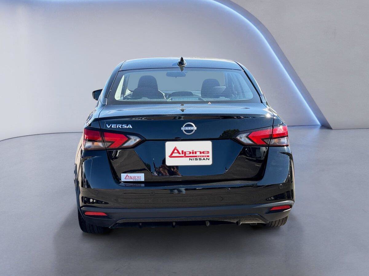 Used 2025 Nissan Versa SV FWD image 4