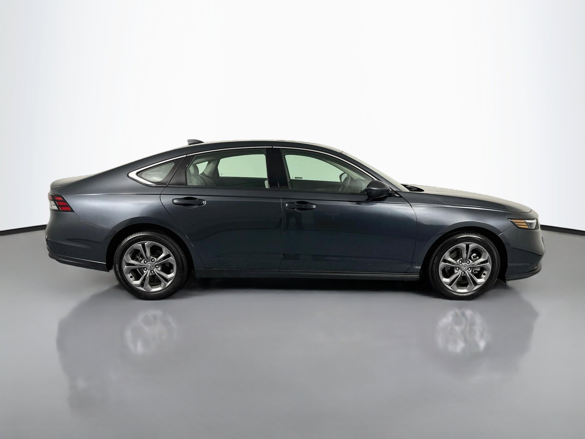 Certified 2024 Honda Accord EX image 4