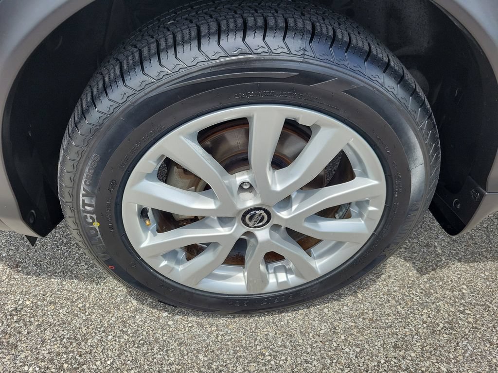 Used 2021 Nissan Rogue Sport SV FWD image 36