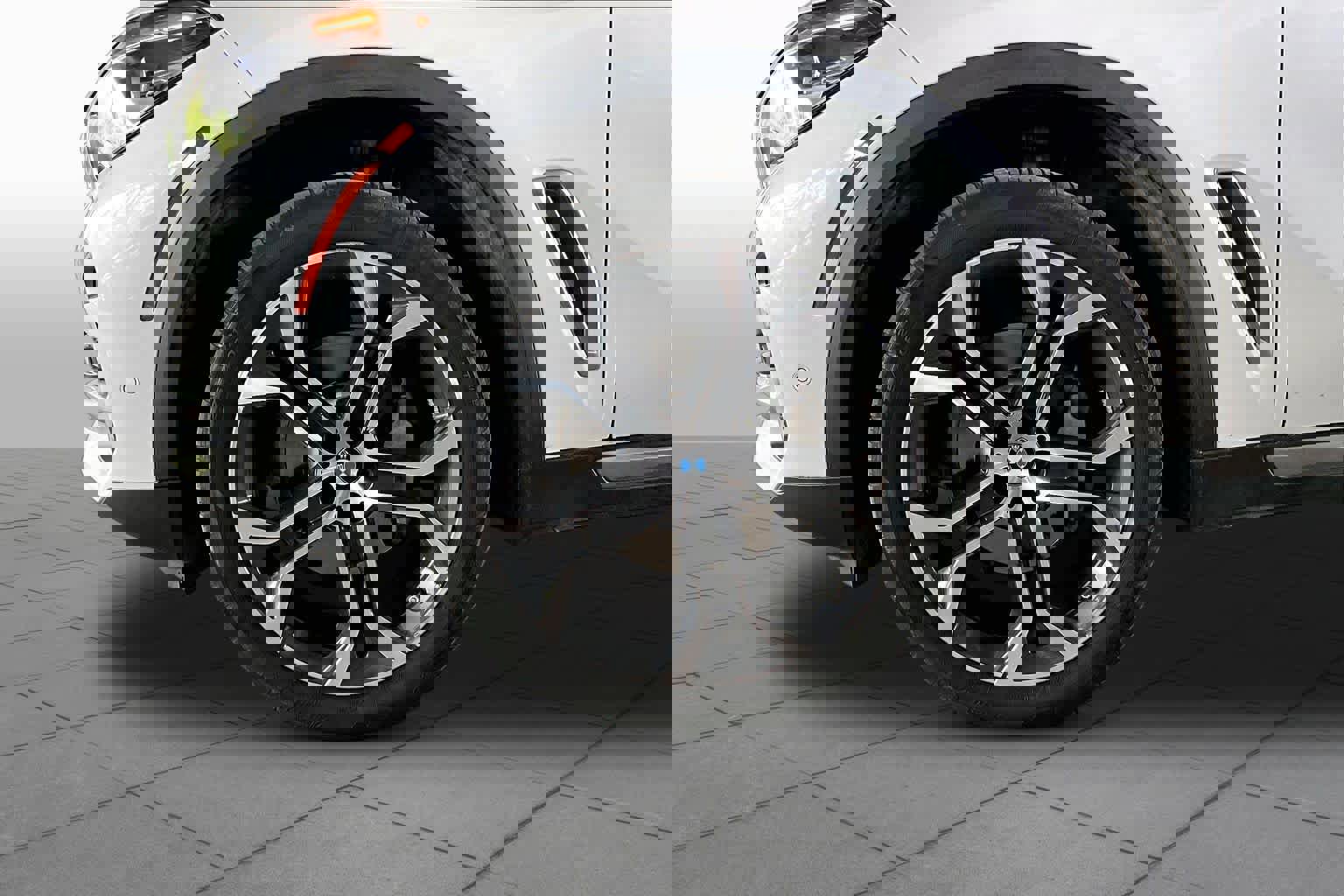 Used 2023 BMW X5 sDrive40i w/ Premium Package image 10