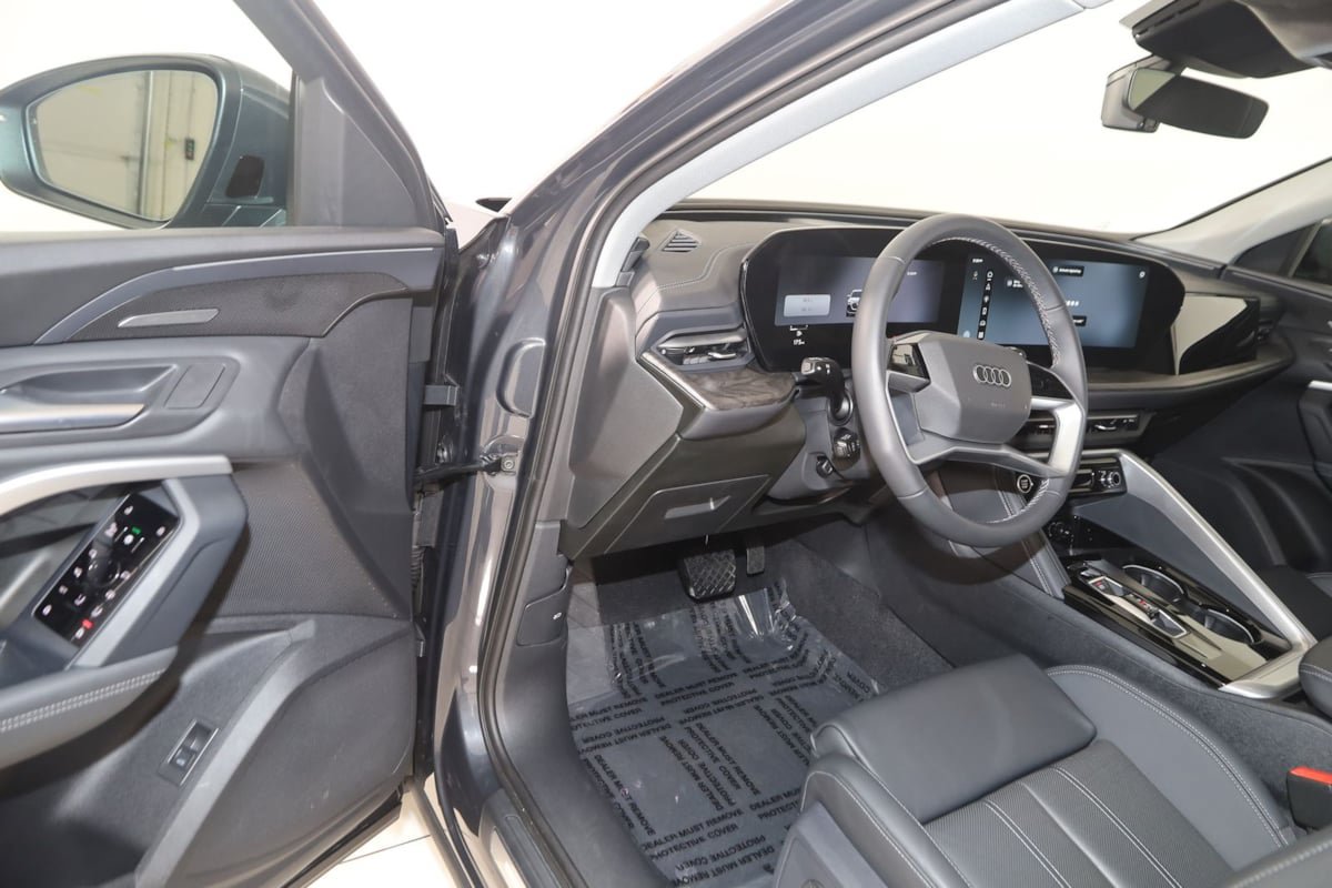 Used 2026 Audi Q5 Premium Plus AWD/4WD image 47