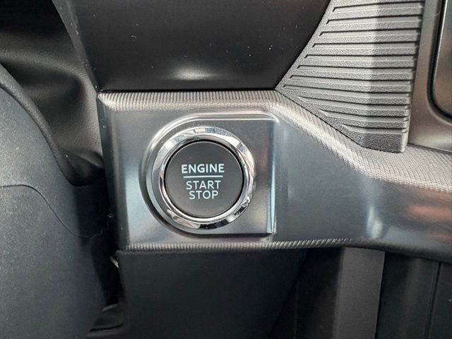 Used 2025 Ford F150 Lariat w/ Equipment Group 502A High image 21