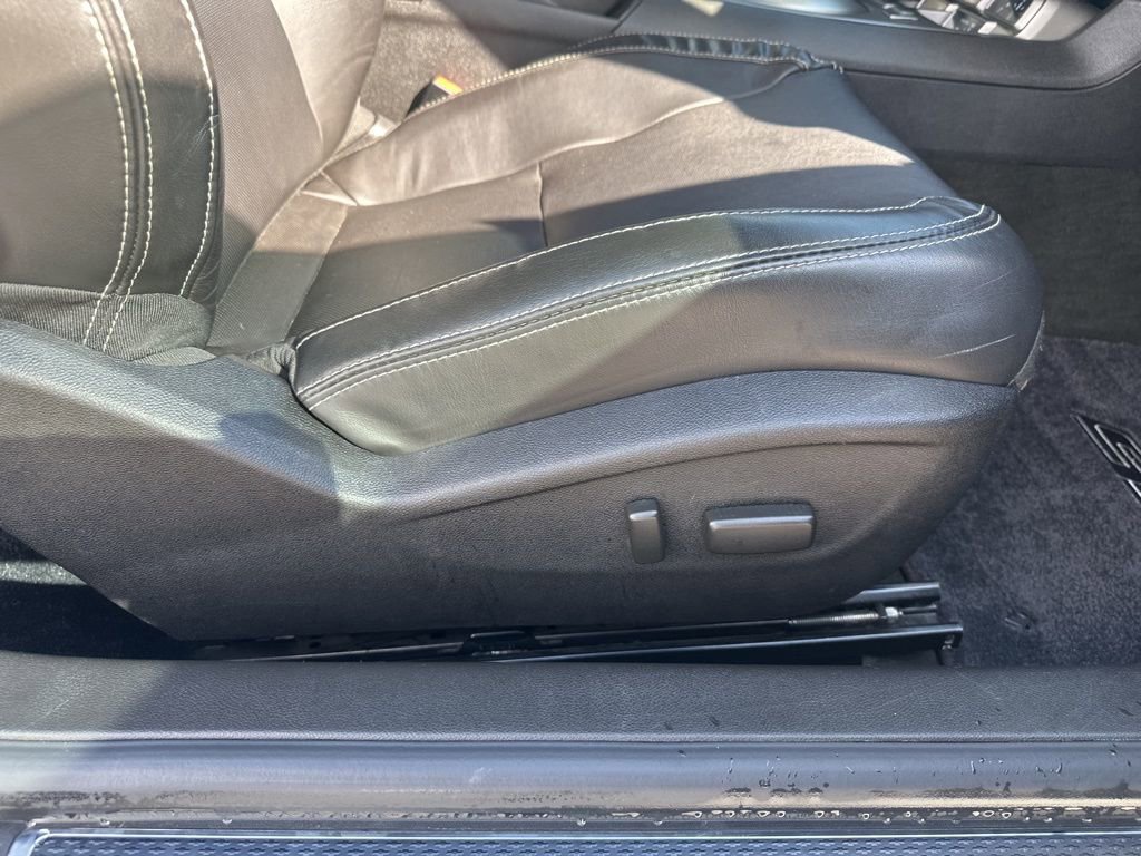 Used 2013 Chevrolet Camaro SS image 28