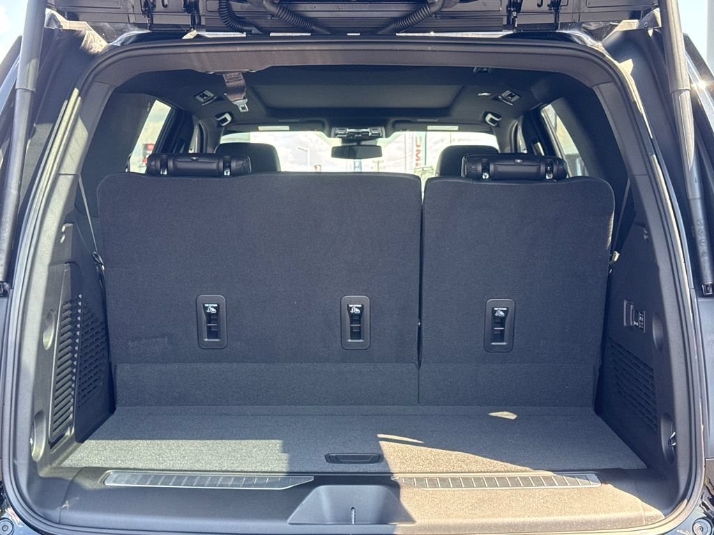 New 2026 GMC Yukon Denali w/ Sun & Power Step Package AWD/4WD image 14
