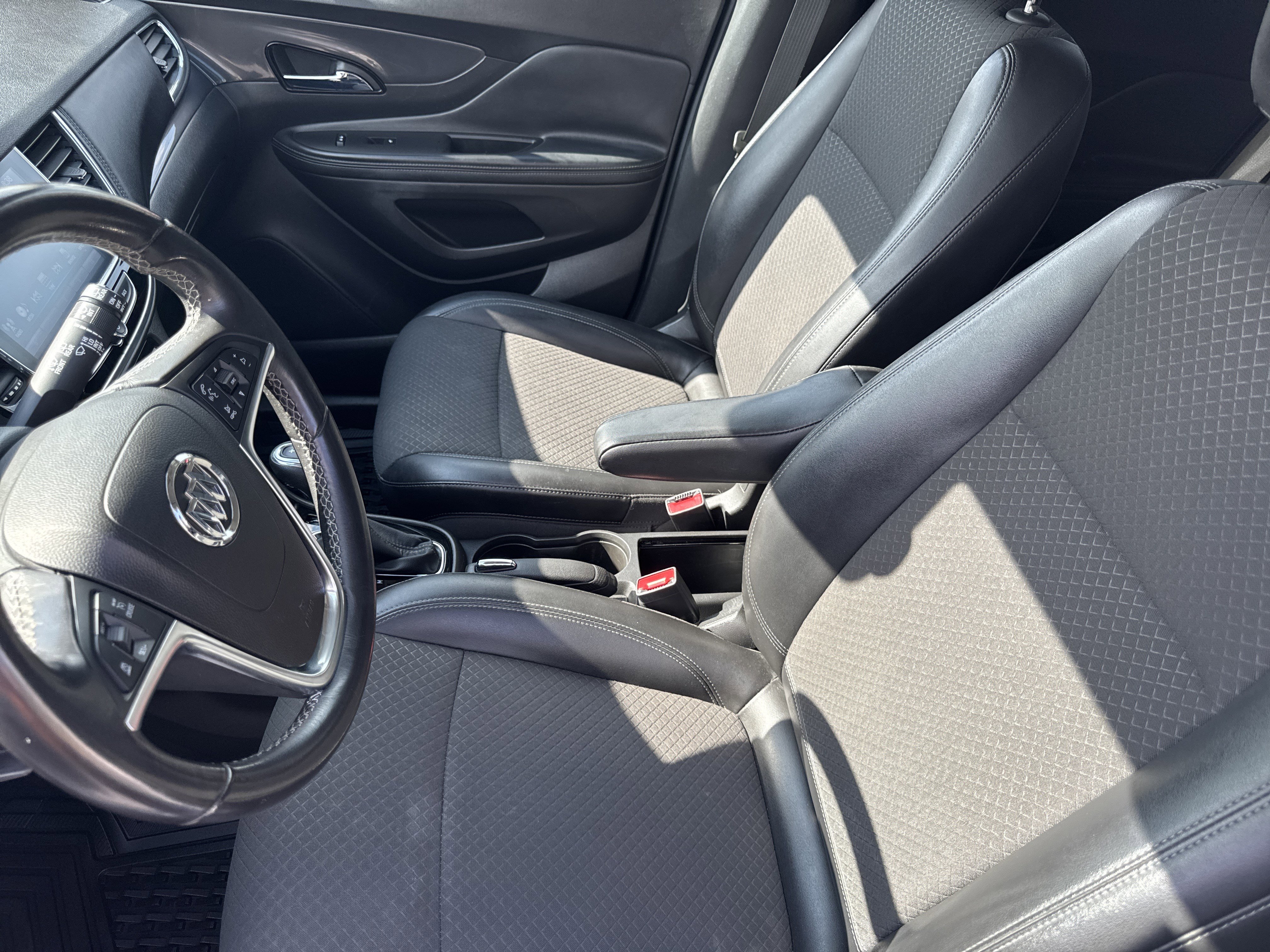 Used 2019 Buick Encore Preferred image 9