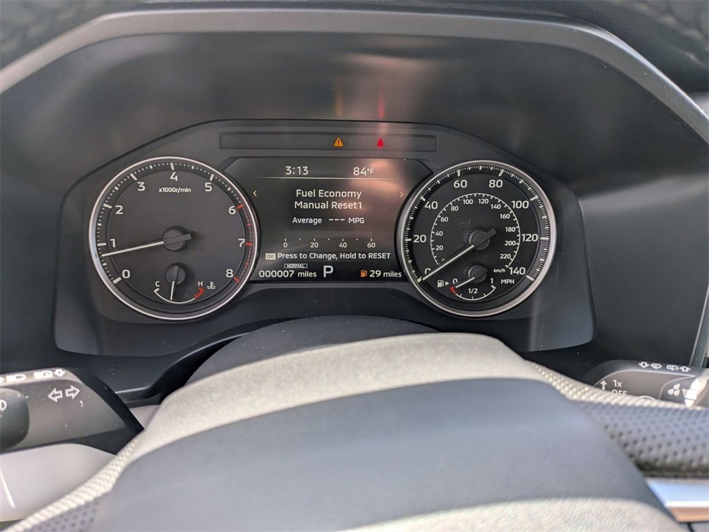 New 2025 Mitsubishi Outlander SE image 16