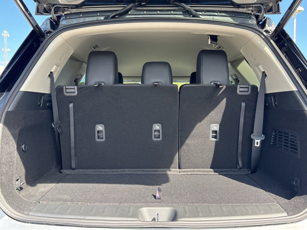 New 2026 Nissan Pathfinder SL FWD image 26