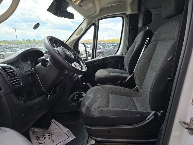 Used 2023 RAM ProMaster 2500 FWD image 2