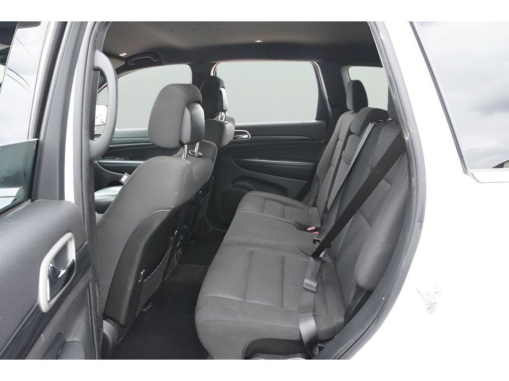 Used 2020 Jeep Grand Cherokee Laredo w/ Security & Convenience Group AWD/4WD image 24