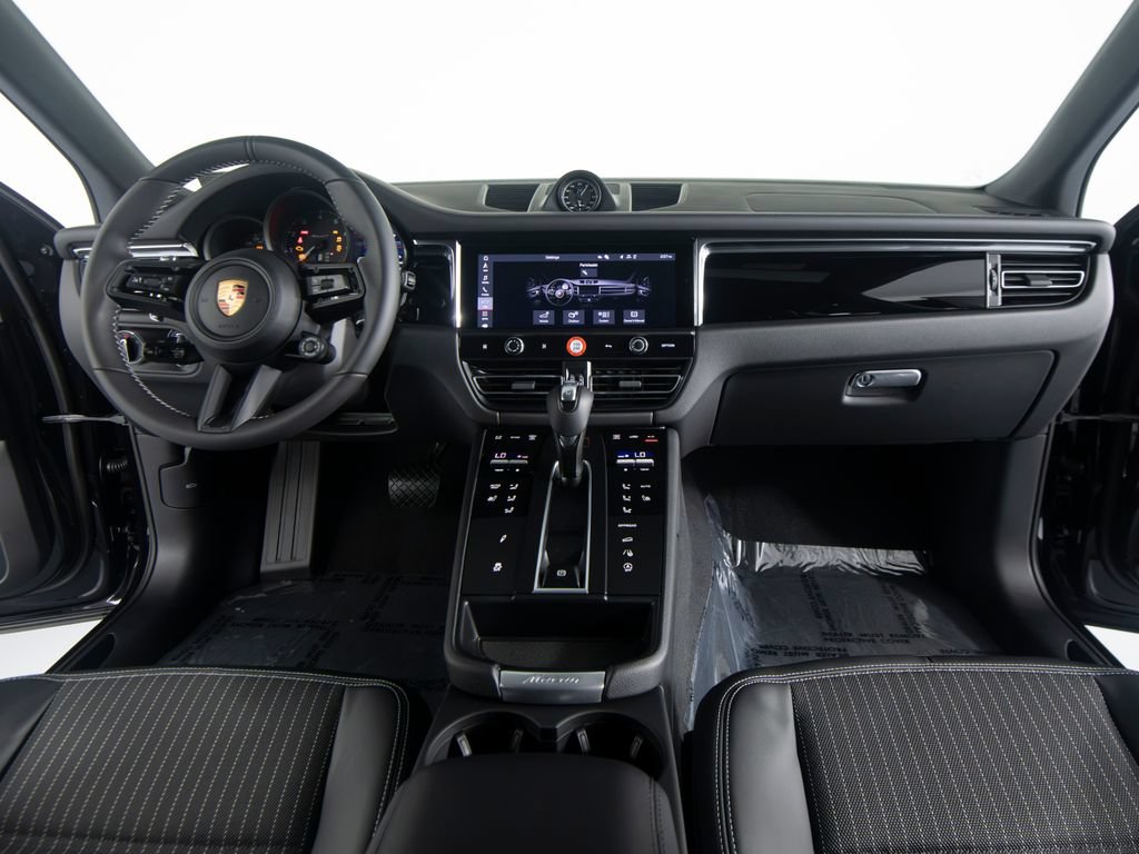 New 2026 Porsche Macan Turbo AWD/4WD image 38
