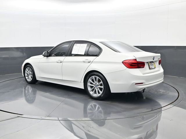 Used 2018 BMW 320i Sedan RWD image 7
