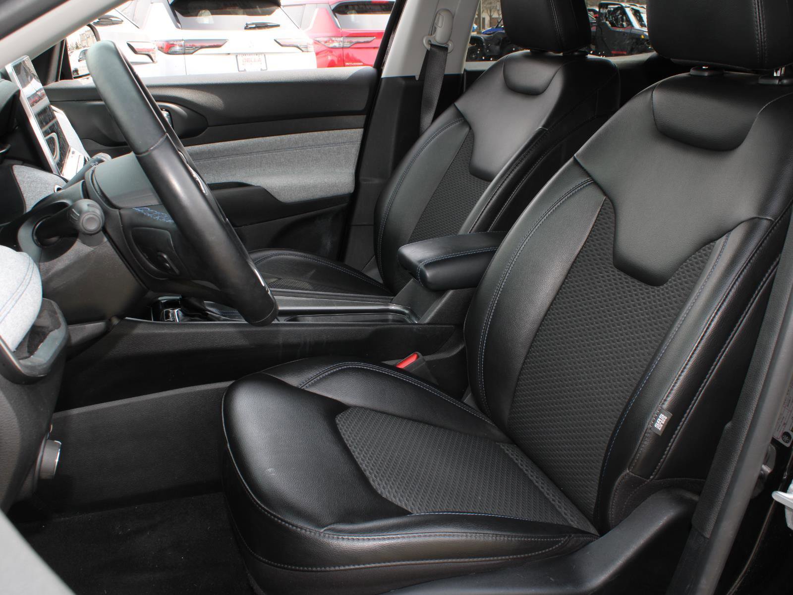 Used 2022 Jeep Compass Latitude w/ Convenience Group image 17