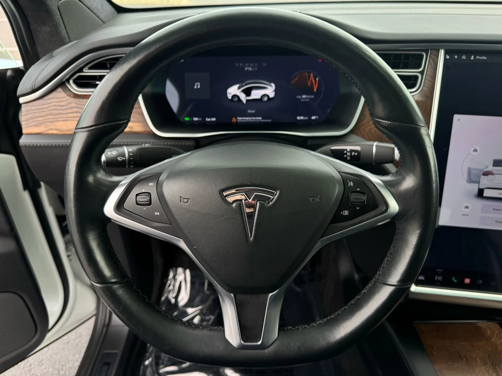 Used 2017 Tesla Model X 75D image 44