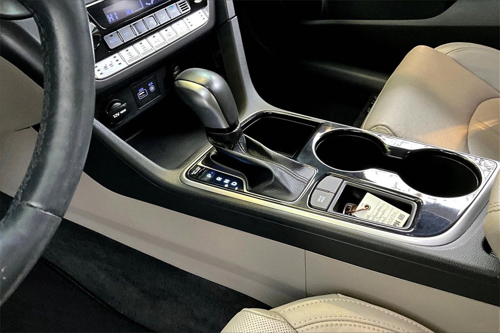 Used 2018 Hyundai Sonata Limited image 16