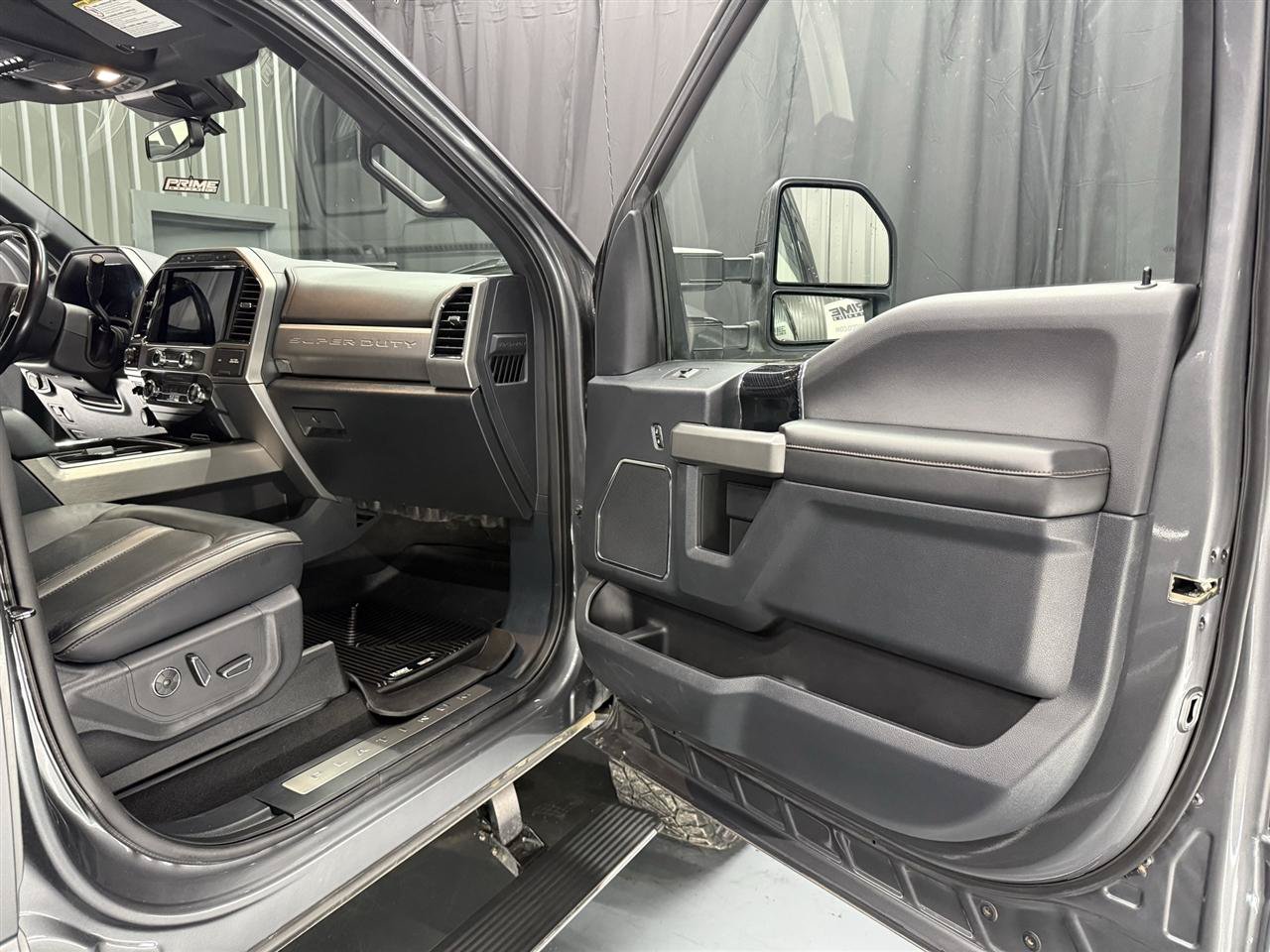 Used 2022 Ford F250 Platinum AWD/4WD image 26