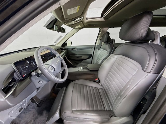 Certified 2026 Kia EV9 Land image 22