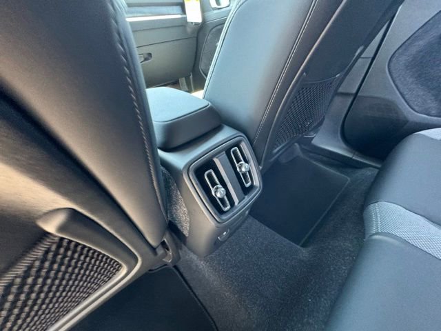 New 2025 Volvo EX40 Core w/ Climate Package AWD/4WD image 21