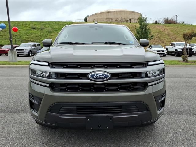 Used 2024 Ford Expedition Max XLT AWD/4WD image 13
