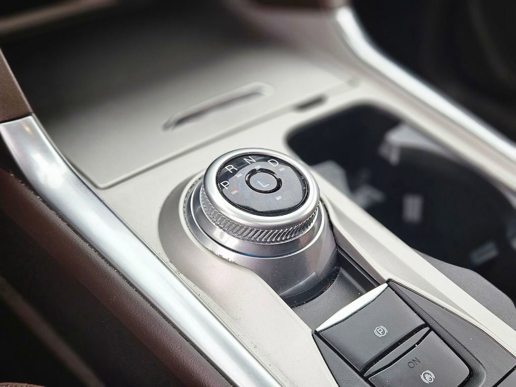 Used 2023 Ford Explorer King Ranch w/ Class IV Trailer Tow Package AWD/4WD image 25