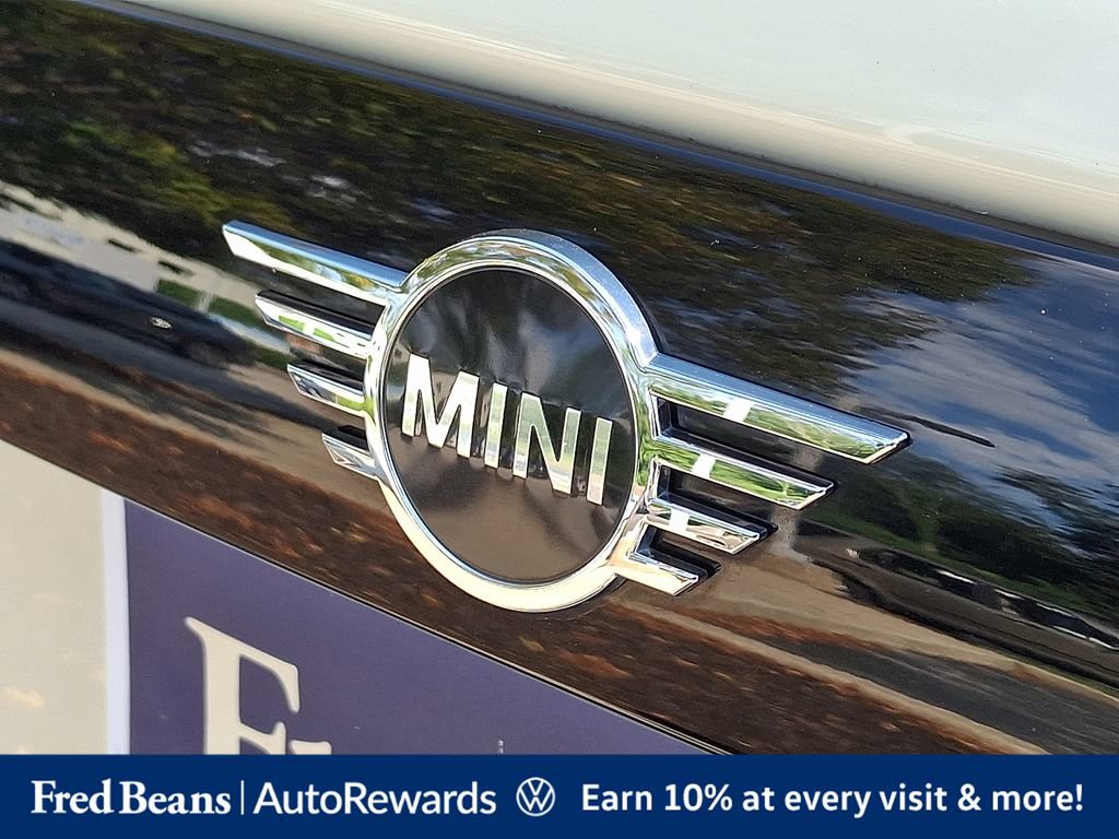Used 2021 MINI Cooper 4-Door Hardtop w/ Storage Package FWD image 35