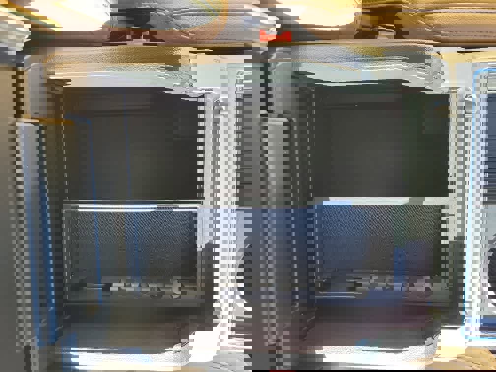 Used 2022 Ford F250 Lariat w/ Chrome Package image 18