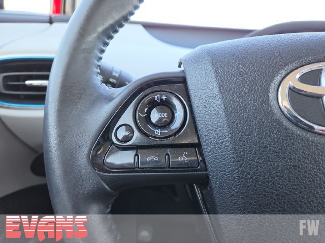 Used 2020 Toyota Prius XLE AWD/4WD image 15